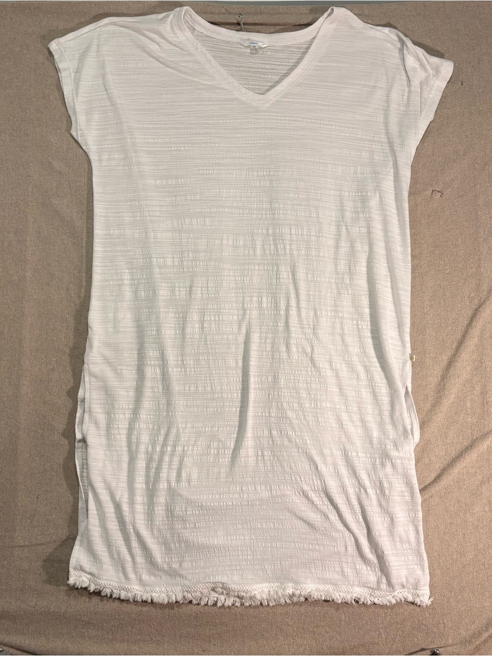 La Vie En Rose White V-Neck Swim Coverup Tunic